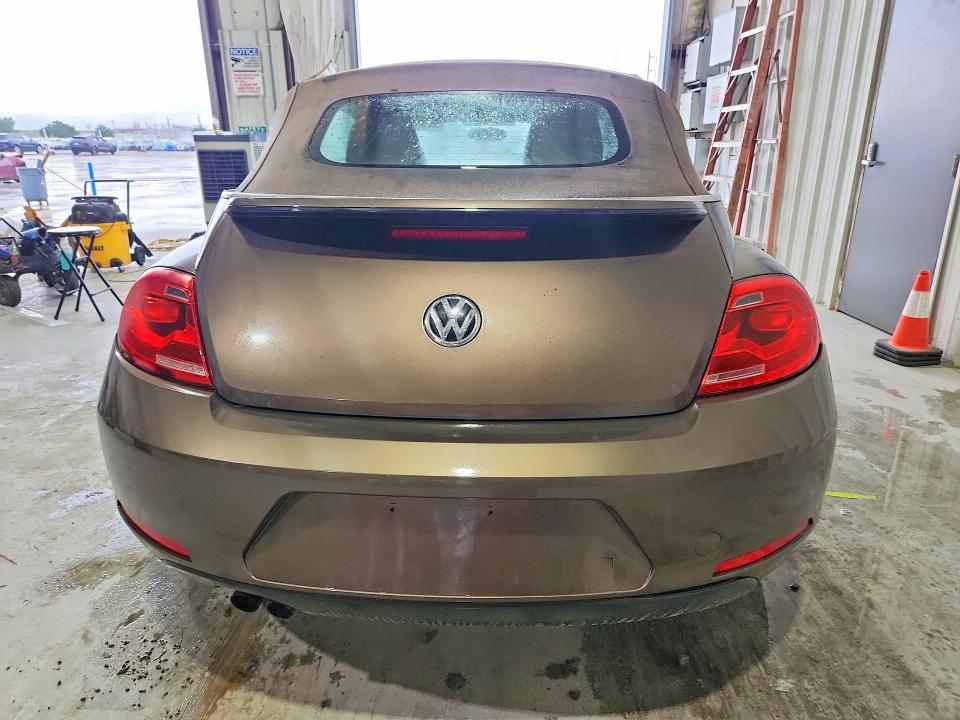 68654586 :رقم المزاد ، 3VW507AT4EM821689 vin ، 2014 Volkswagen Beetle مزاد بيع