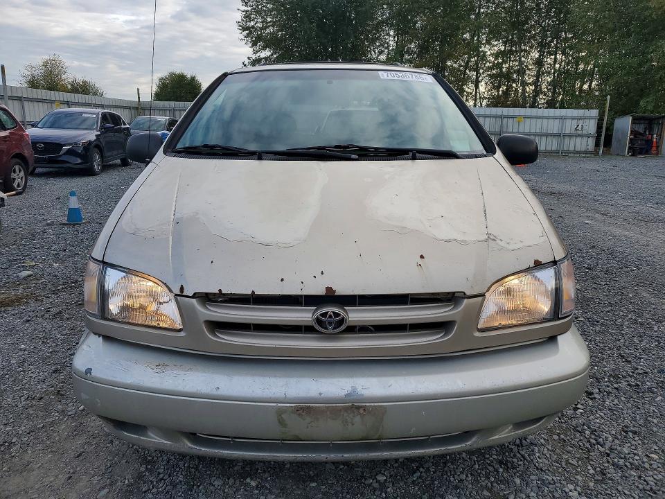 Продаж на аукціоні авто 2000 Toyota Sienna, vin: 4T3ZF13C4YU232819, номер лоту: 70536786