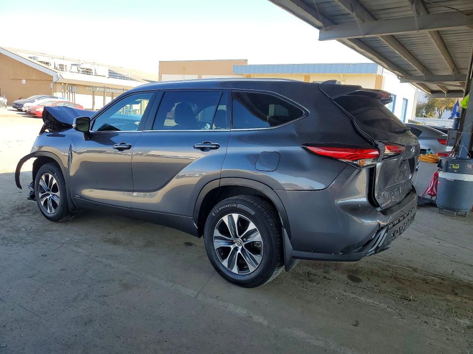 2023 Toyota Highlander Hybrid მანქანა იყიდება აუქციონზე, vin: 5TDKBRCH6PS593086, აუქციონის ნომერი: 69976296
