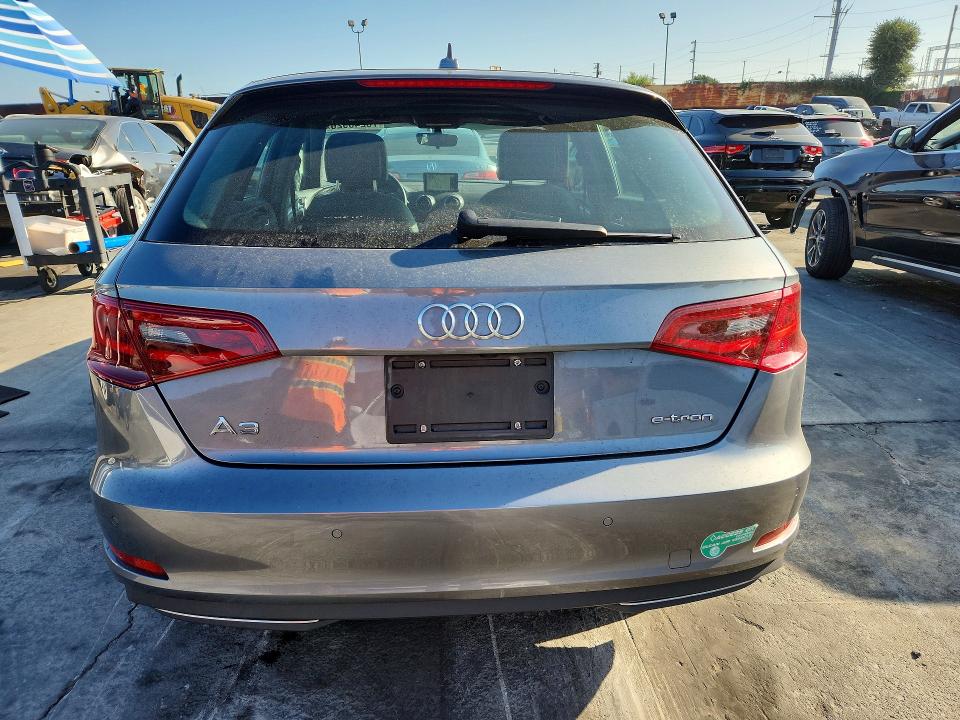 70245926 :رقم المزاد ، WAUUPBFF0GA156982 vin ، 2016 Audi A3 مزاد بيع