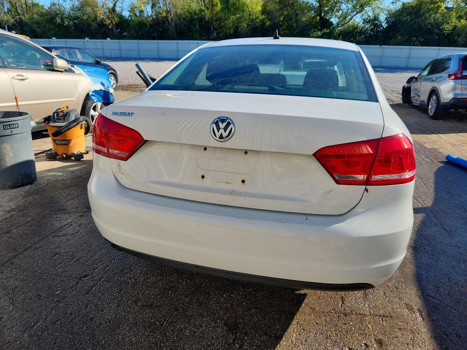 2012 Volkswagen Passat მანქანა იყიდება აუქციონზე, vin: 1VWAH7A35CC066445, აუქციონის ნომერი: 70057256