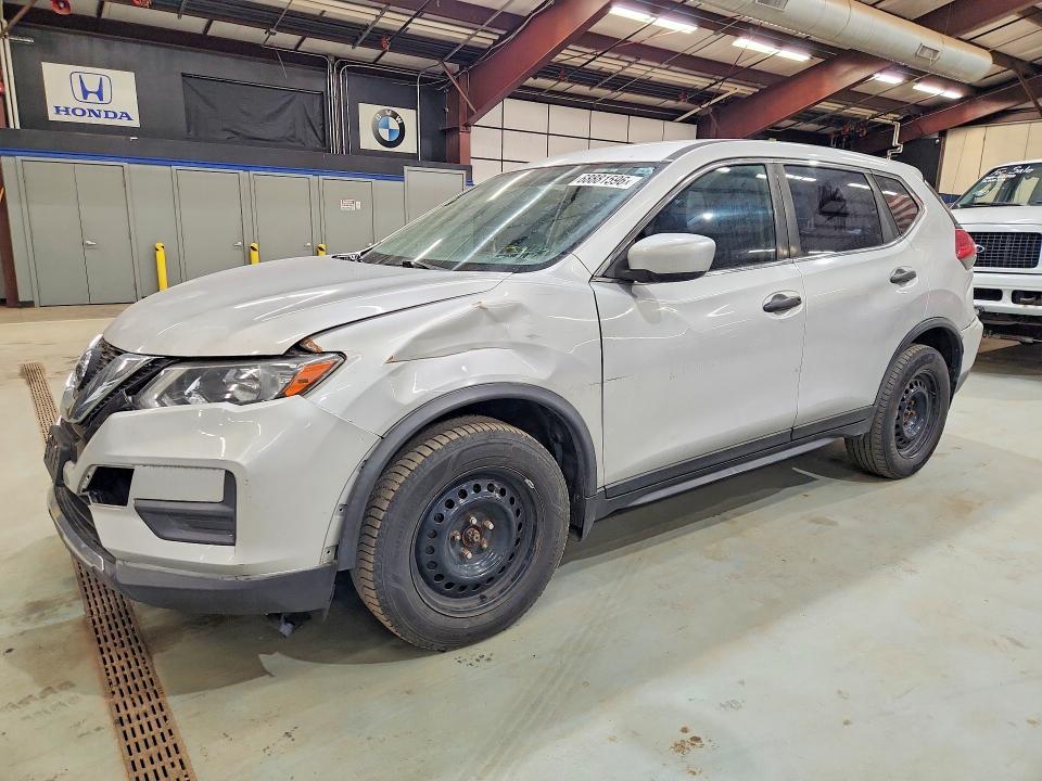 2017 Nissan Rogue მანქანა იყიდება აუქციონზე, vin: JN8AT2MV1HW014533, აუქციონის ნომერი: 68881596