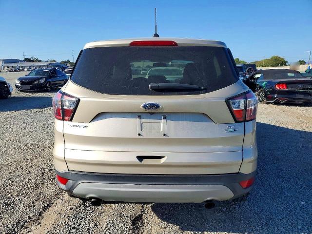 69638886 :رقم المزاد ، 1FMCU9GD2HUF05469 vin ، 2017 Ford Escape مزاد بيع