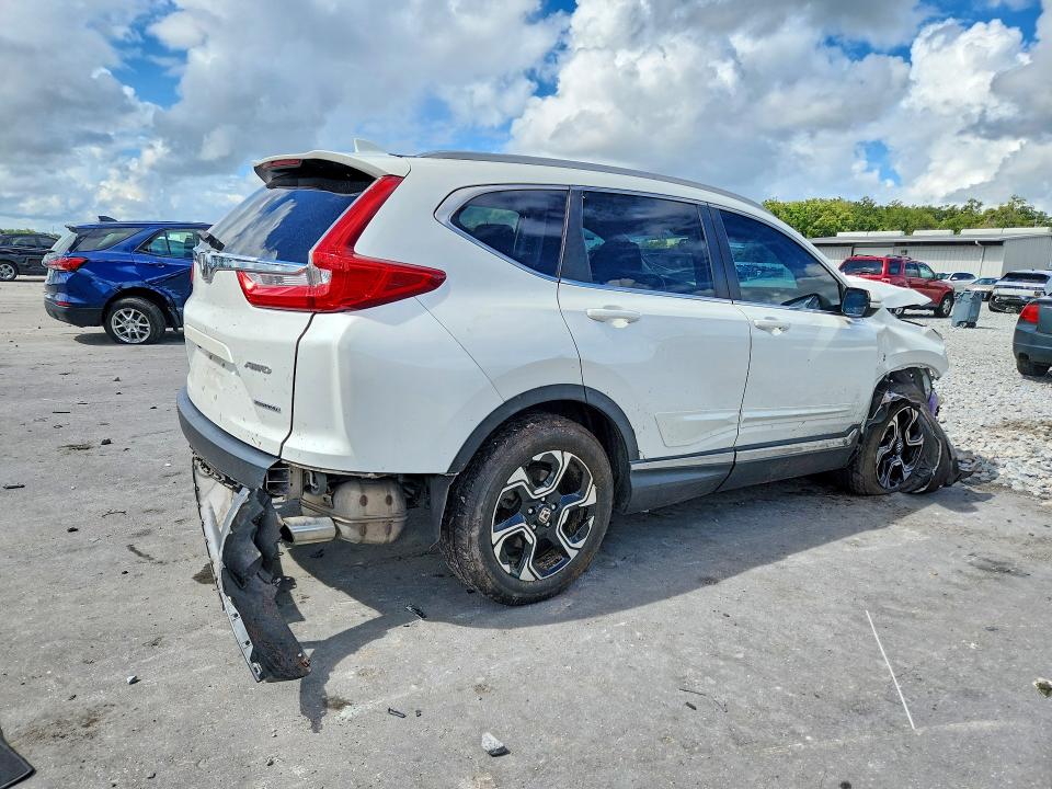 67516026 :رقم المزاد ، 2HKRW2H95JH615684 vin ، 2018 Honda Cr-v مزاد بيع