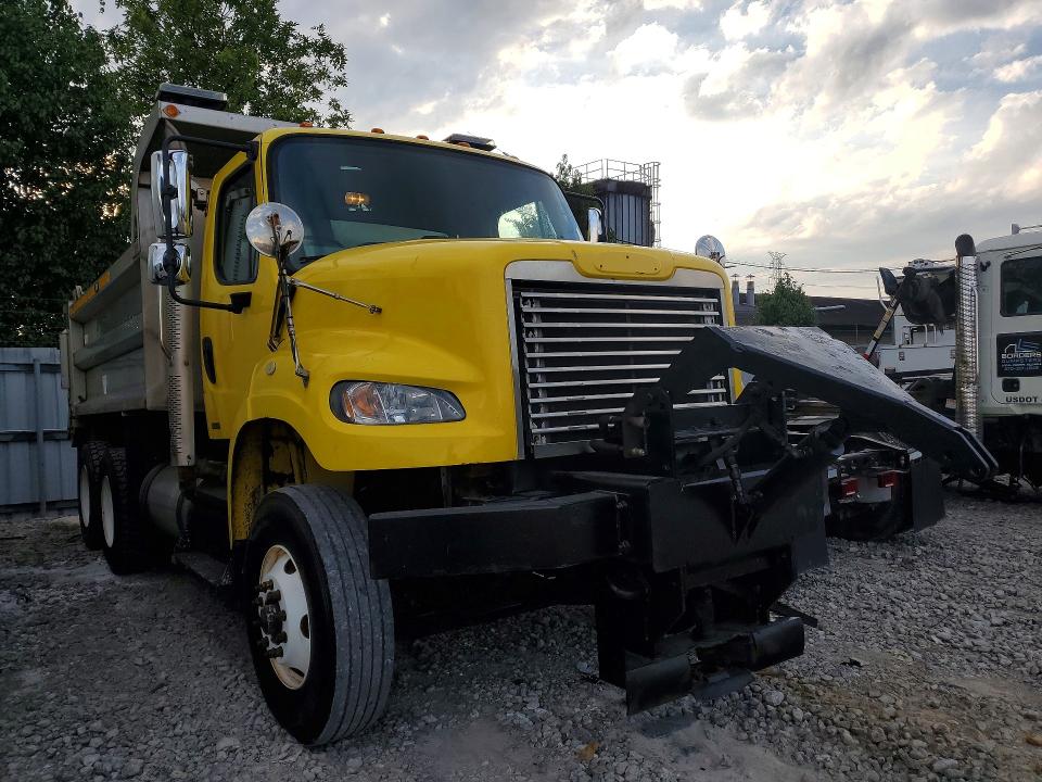 Продажа на аукционе авто 2011 Freightliner M2, vin: 1FVHC3BS1BHAY6487, номер лота: 67987306
