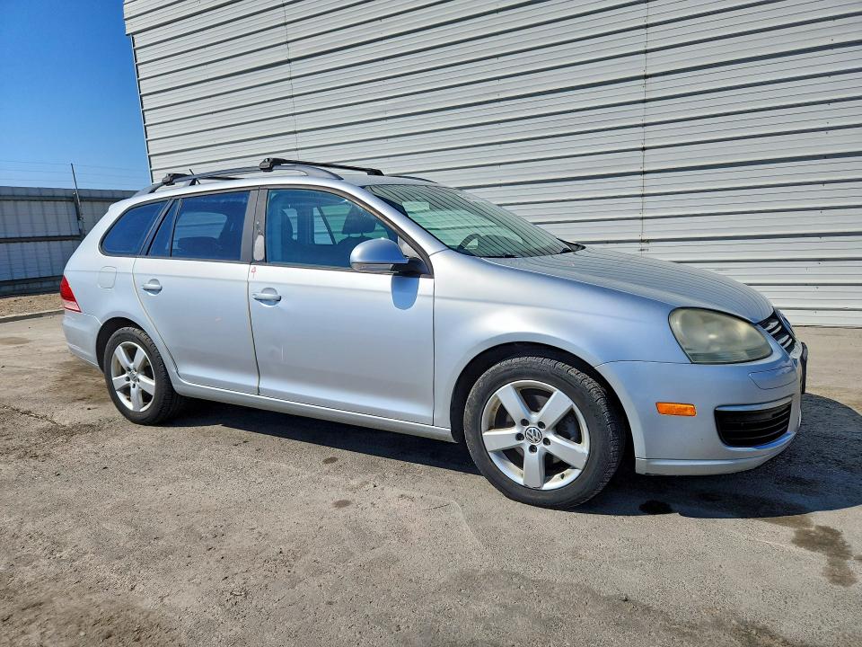 69901646 :رقم المزاد ، 3VWKZ71K29M271981 vin ، 2009 Volkswagen Jetta مزاد بيع