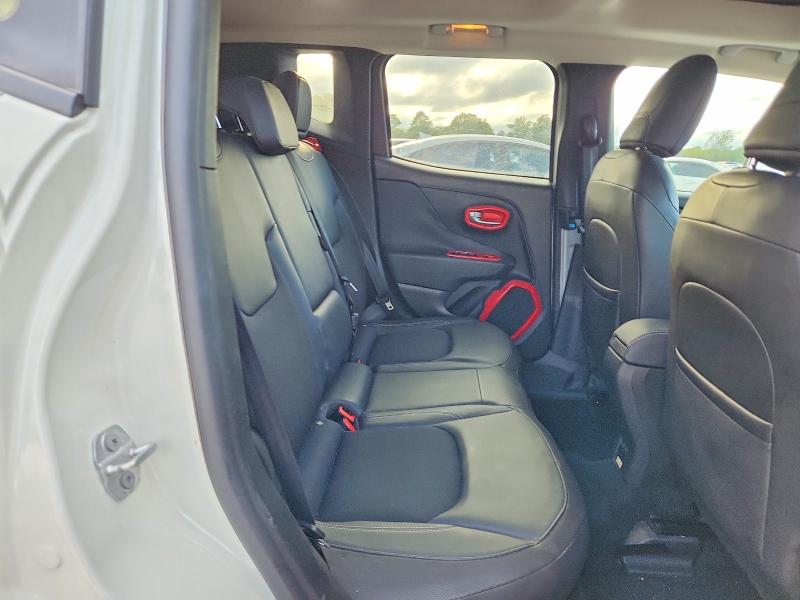 68662916 :رقم المزاد ، ZACCJBCB9HPF75528 vin ، 2017 Jeep Renegade Trailhawk 4 مزاد بيع