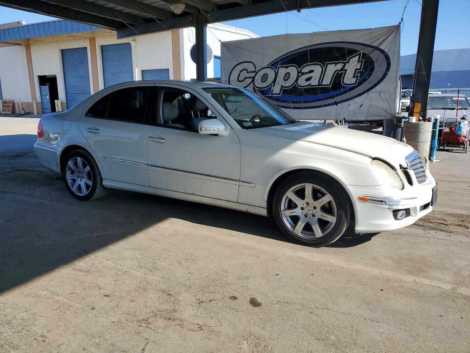 69888586 :رقم المزاد ، WDBUF56X57B095475 vin ، 2007 Mercedes-benz E مزاد بيع