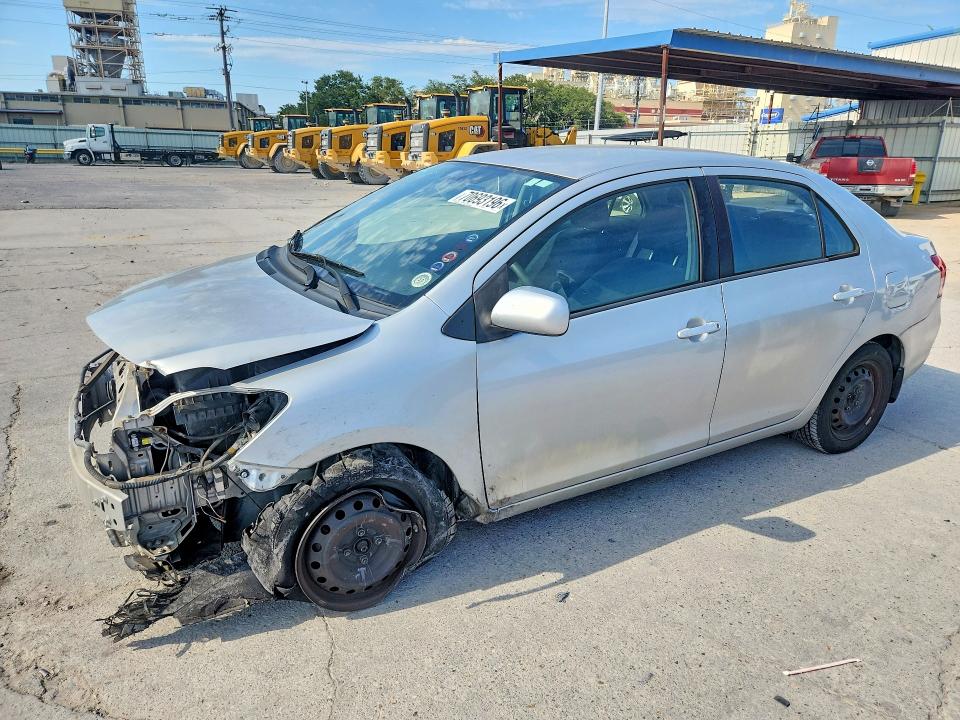 2008 Toyota Yaris მანქანა იყიდება აუქციონზე, vin: JTDBT923X81272525, აუქციონის ნომერი: 70693196