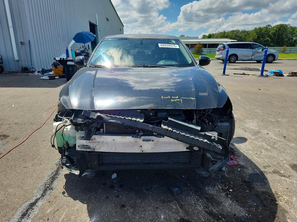 69434976 :رقم المزاد ، 1N4BL4CV8KN320564 vin ، 2019 Nissan Altima مزاد بيع