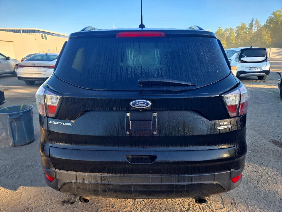 70364716 :رقم المزاد ، 1FMCU9GD9HUD63072 vin ، 2017 Ford Escape مزاد بيع