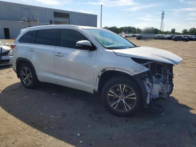 67451546 :رقم المزاد ، 5TDJKRFH6GS332953 vin ، 2016 Toyota Highlander مزاد بيع