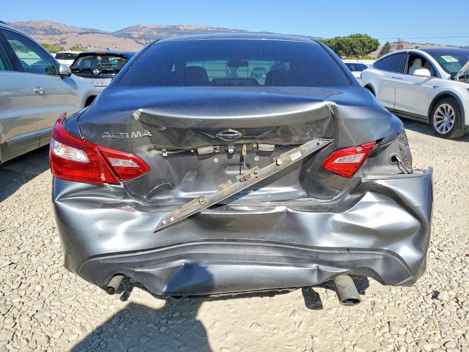 2017 Nissan Altima მანქანა იყიდება აუქციონზე, vin: 1N4AL3AP9HN302190, აუქციონის ნომერი: 68980476