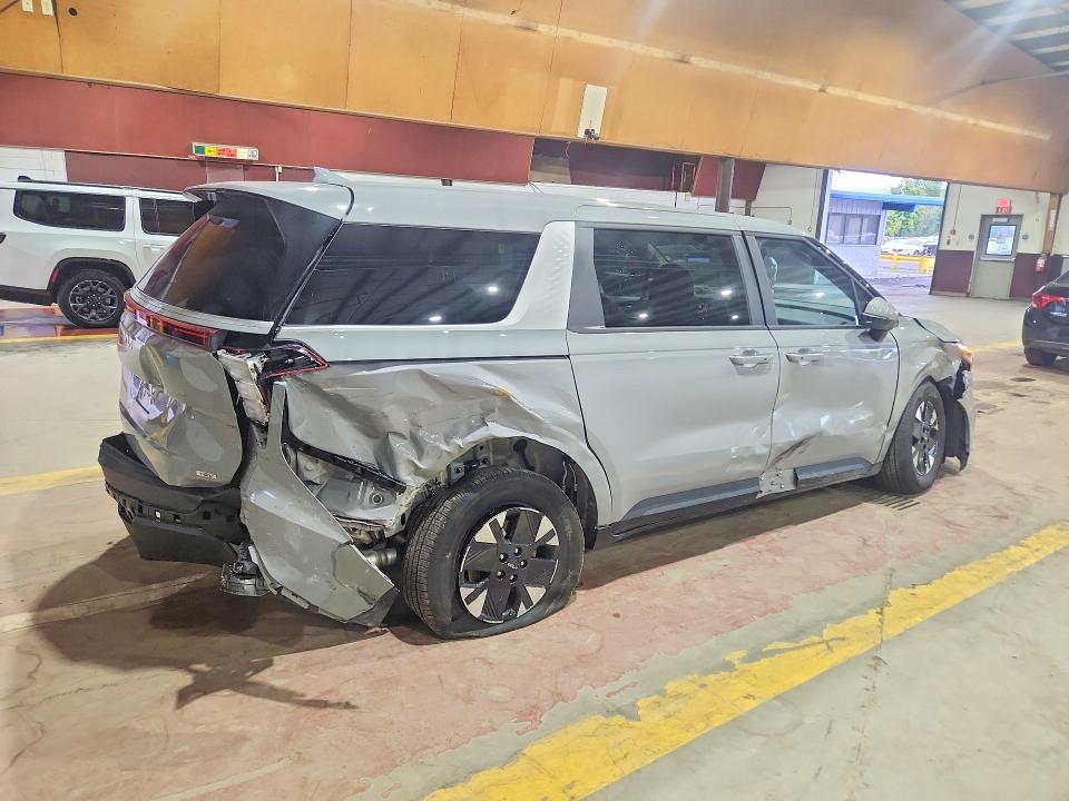 2027 Kia Carnival მანქანა იყიდება აუქციონზე, vin: KNDNB5KA9V6199833, აუქციონის ნომერი: 71092056
