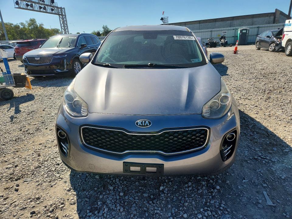 70976136 :رقم المزاد ، KNDPMCAC9K7517093 vin ، 2019 Kia Sportage مزاد بيع