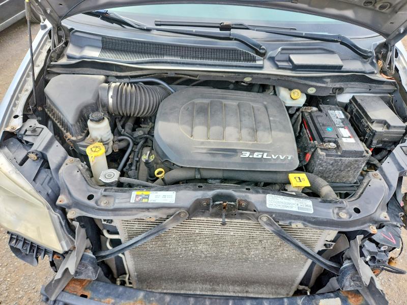68418556 :رقم المزاد ، 2C4RC1BG2DR707482 vin ، 2013 Chrysler Town & Country مزاد بيع