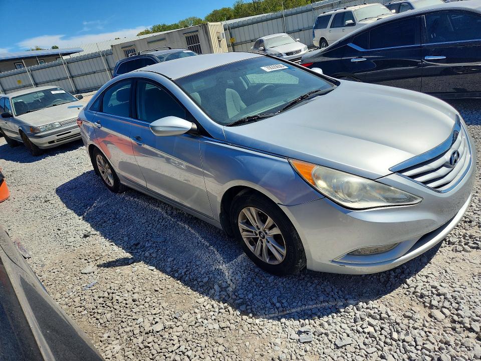 2013 Hyundai Sonata მანქანა იყიდება აუქციონზე, vin: 5NPEB4AC0DH574655, აუქციონის ნომერი: 70555656