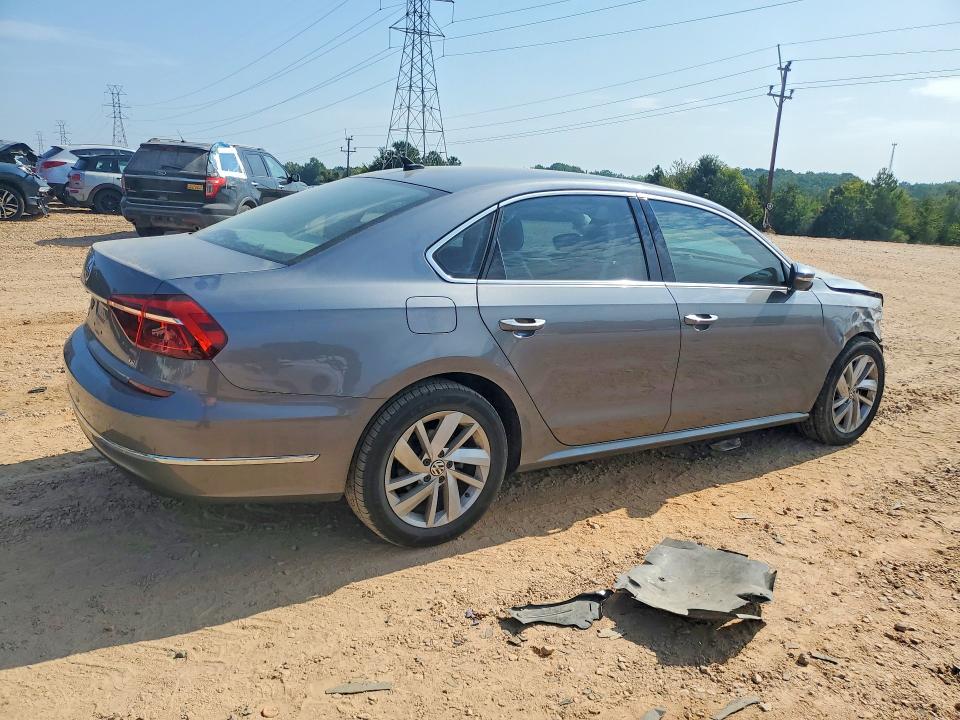 69104496 :رقم المزاد ، 1VWBA7A35JC032981 vin ، 2018 Volkswagen Passat مزاد بيع
