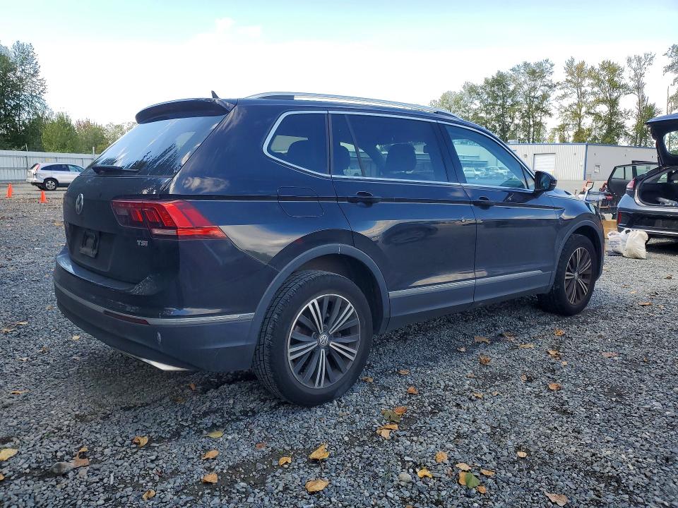 Продажа на аукционе авто 2018 Volkswagen Tiguan, vin: 3VV3B7AX1JM083854, номер лота: 68052546