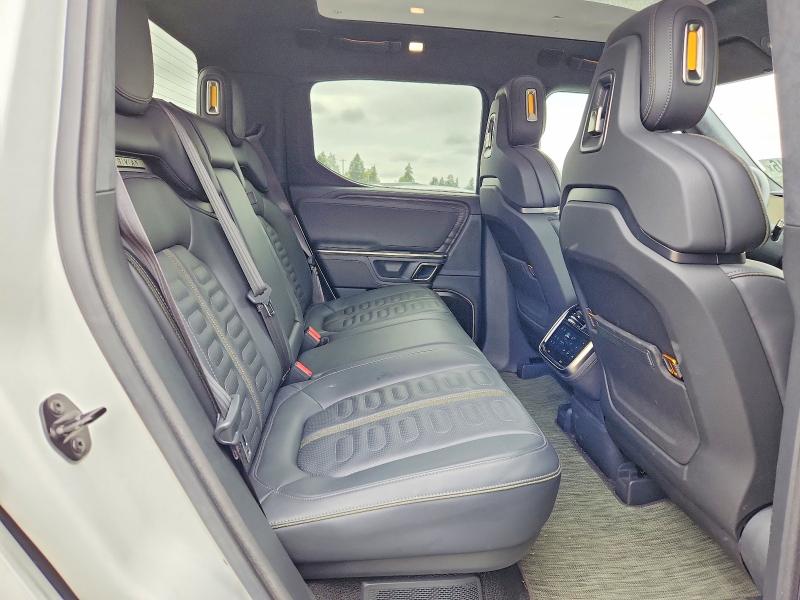 69649046 :رقم المزاد ، 7FCTGAAA9PN019398 vin ، 2023 Rivian R1t مزاد بيع
