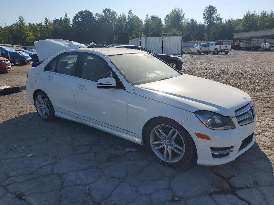 Продаж на аукціоні авто 2013 Mercedes-benz C, vin: WDDGF4HB9DA773050, номер лоту: 69112806