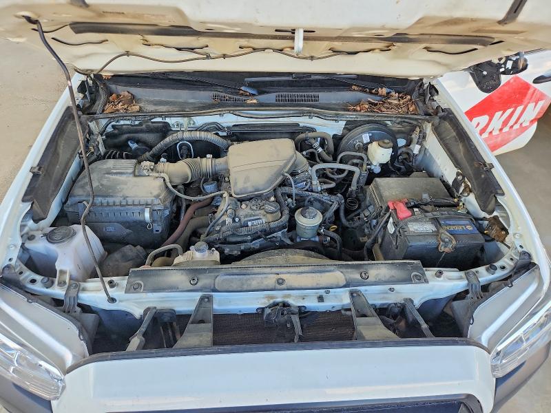 69811776 :رقم المزاد ، 3TYRX5GNXNT053010 vin ، 2022 Toyota Tacoma مزاد بيع