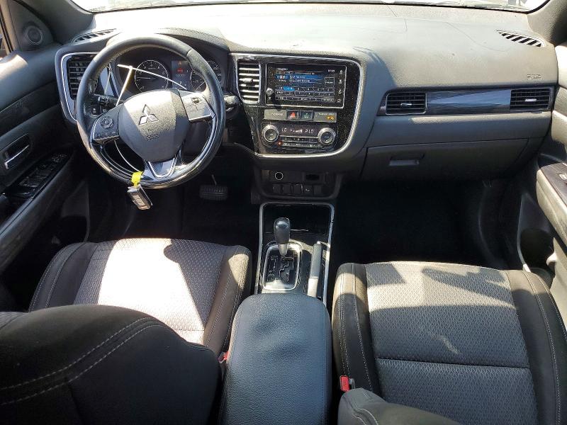 Продажа на аукционе авто 2018 Mitsubishi Outlander, vin: JA4AD3A33JZ021628, номер лота: 69451086