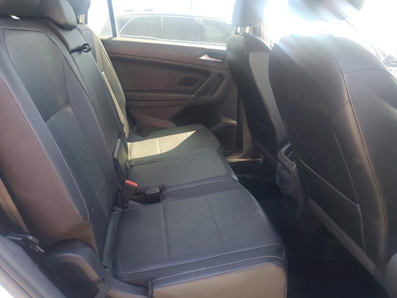 Продаж на аукціоні авто 2018 Volkswagen Tiguan, vin: 3VV3B7AX2JM074161, номер лоту: 67867966