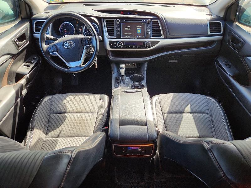 2019 Toyota Highlander მანქანა იყიდება აუქციონზე, vin: 5TDBZRFHXKS938894, აუქციონის ნომერი: 70421176