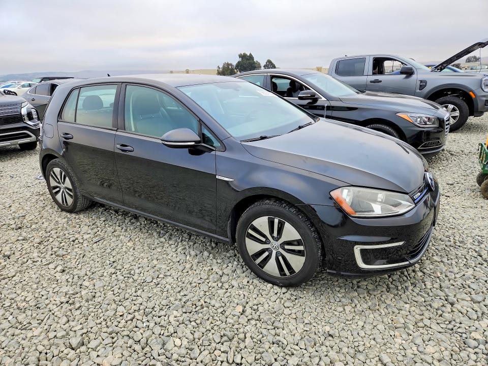 68504736 :رقم المزاد ، WVWKP7AU0GW915422 vin ، 2016 Volkswagen E-golf مزاد بيع
