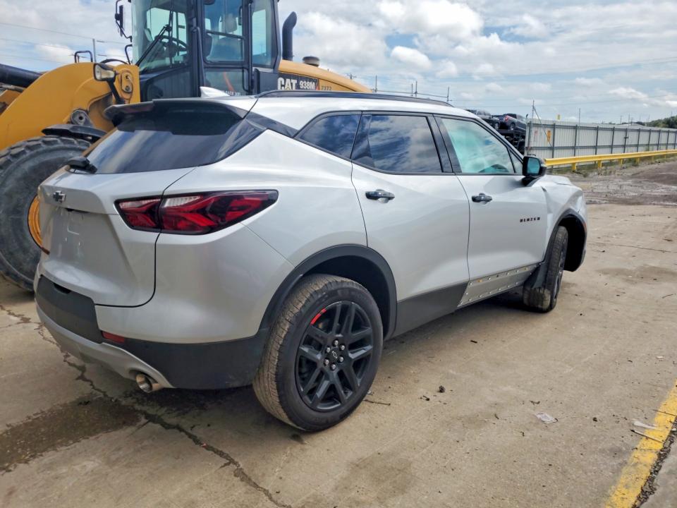 68670146 :رقم المزاد ، 3GNKBCRS9MS586826 vin ، 2021 Chevrolet Blazer مزاد بيع