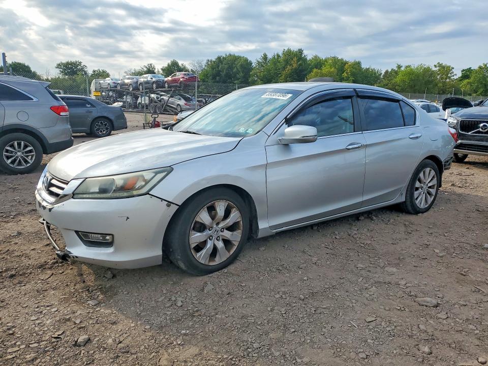 Auction sale of the 2013 Honda Accord, vin: 1HGCR2F80DA276739, lot number: 69387096