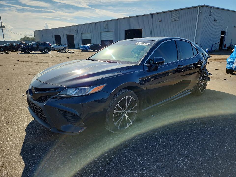 Auction sale of the 2018 Toyota Camry, vin: 4T1B11HK3JU676837, lot number: 70518546