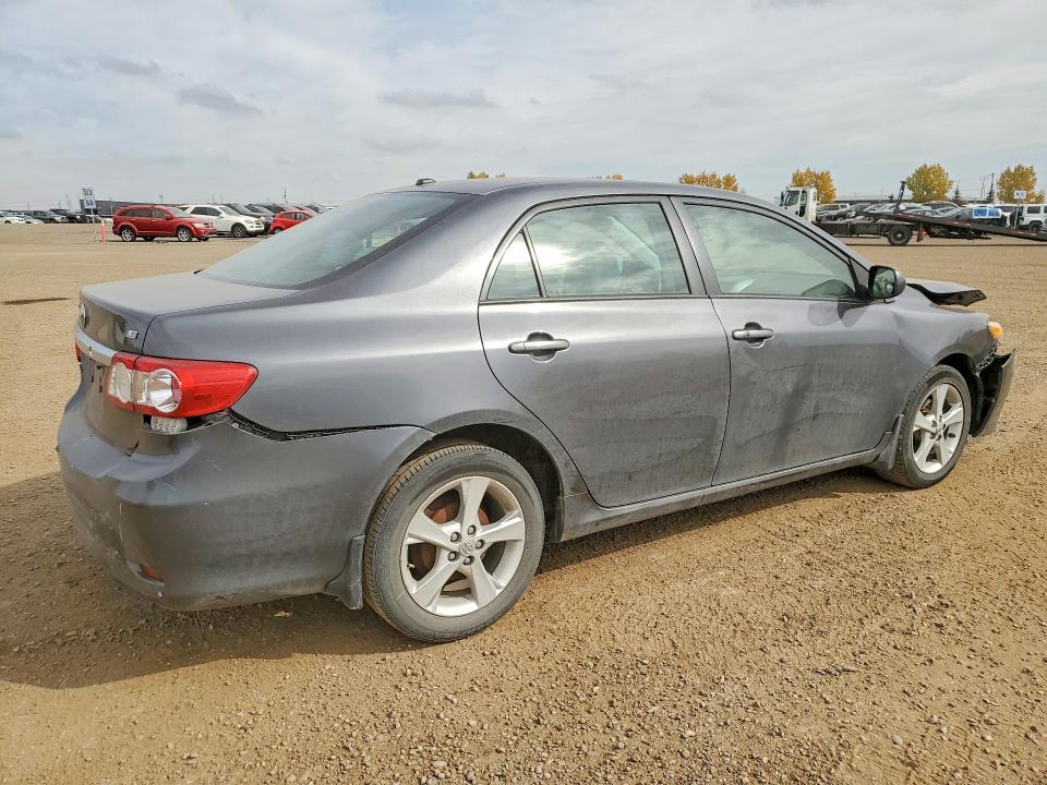 70282896 :رقم المزاد ، 2T1BU4EE4BC580869 vin ، 2011 Toyota Corolla مزاد بيع