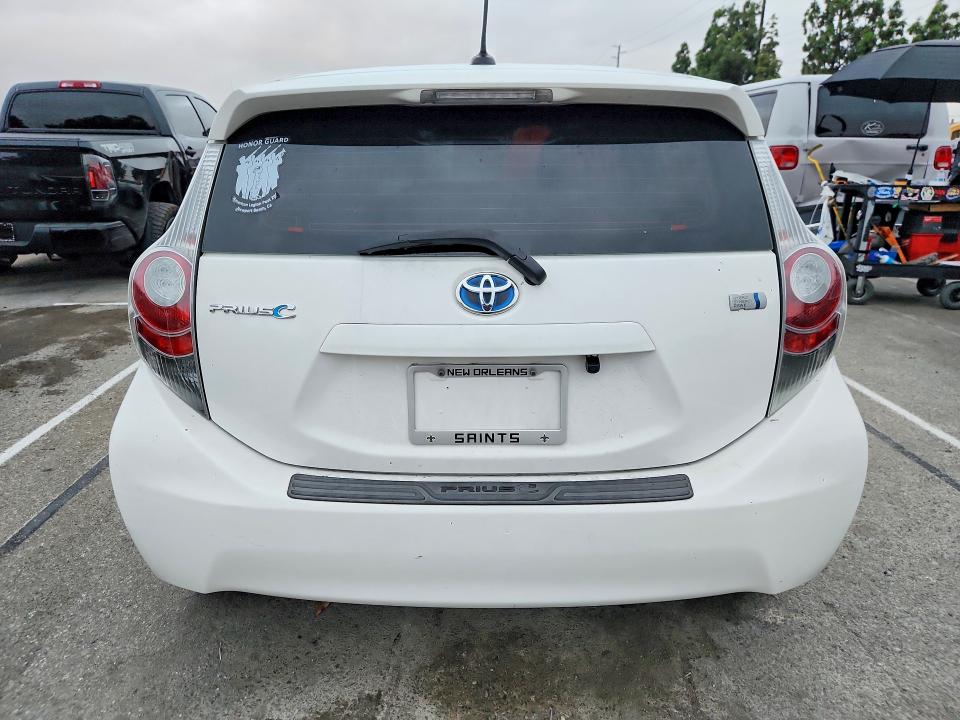 Продажа на аукционе авто 2012 Toyota Prius C, vin: JTDKDTB39C1028061, номер лота: 68698946