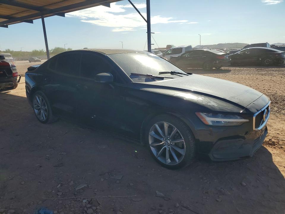 67756026 :رقم المزاد ، 7JR102FK2KG015622 vin ، 2019 Volvo S60 مزاد بيع