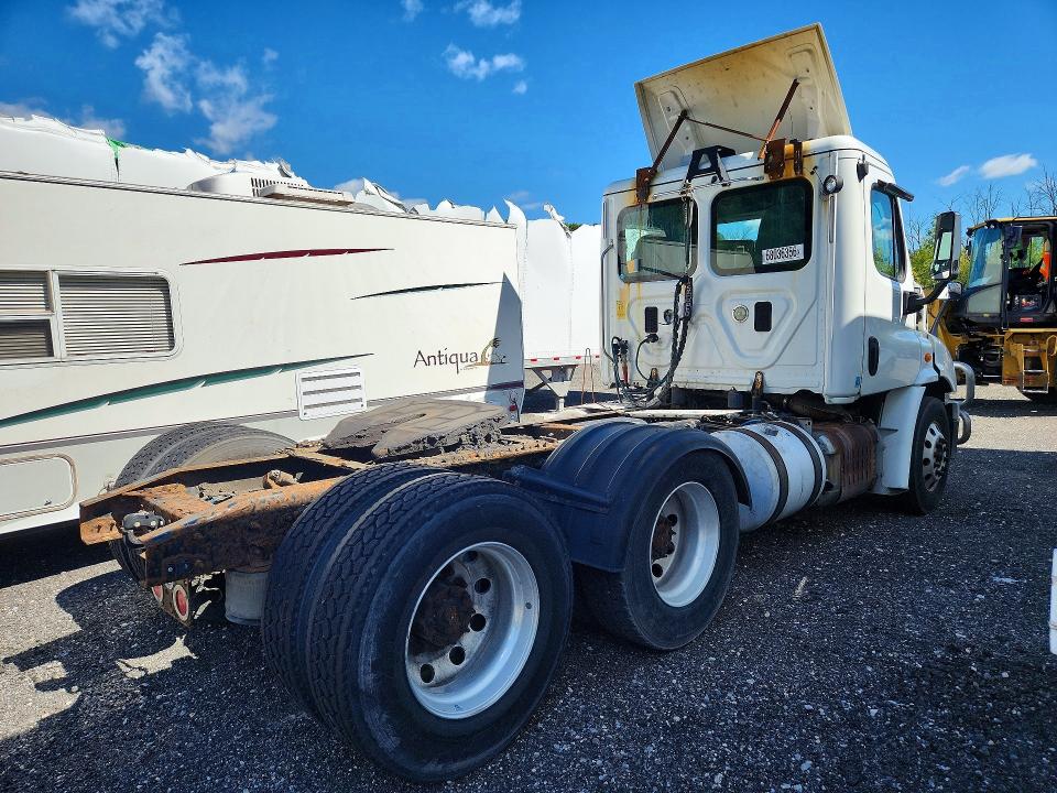 Продажа на аукционе авто 2016 Freightliner Cascadia 113, vin: 1FUJGBDV7GLBW4500, номер лота: 68036356