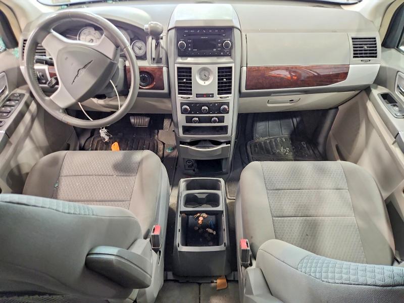 2010 Chrysler Town & Country მანქანა იყიდება აუქციონზე, vin: 2A4RR5D16AR375955, აუქციონის ნომერი: 68614036