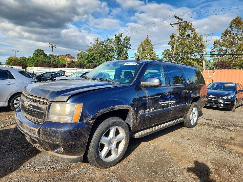69771316 :رقم المزاد ، 3GNFK16358G173054 vin ، 2008 Chevrolet Suburban مزاد بيع