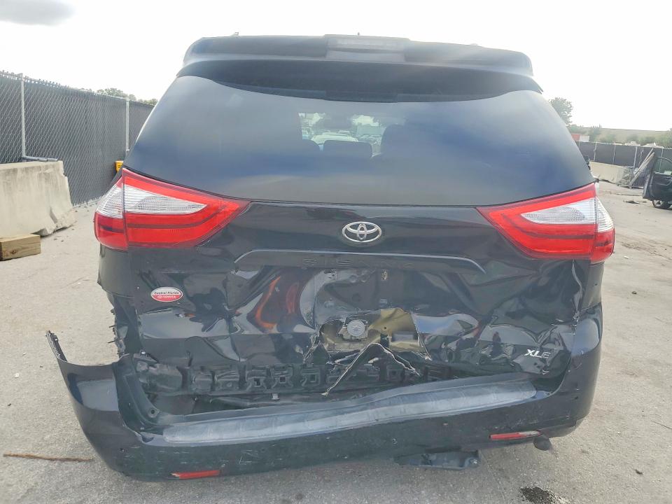 Aukcja sprzedaży 2019 Toyota Sienna, vin: 5TDYZ3DC8KS975277, numer aukcji: 70111736