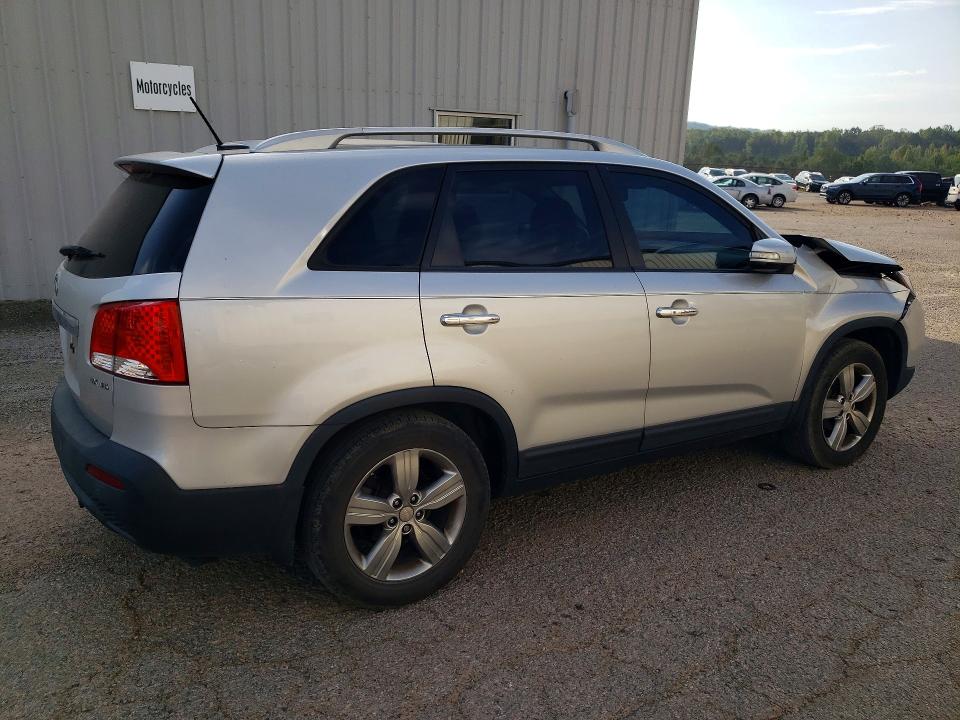 68655886 :رقم المزاد ، 5XYKU4A24DG339638 vin ، 2013 Kia Sorento مزاد بيع