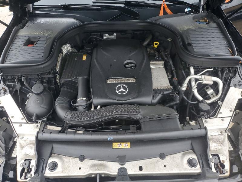 71003366 :رقم المزاد ، WDC0G4KB9HF120237 vin ، 2017 Mercedes-benz Glc مزاد بيع