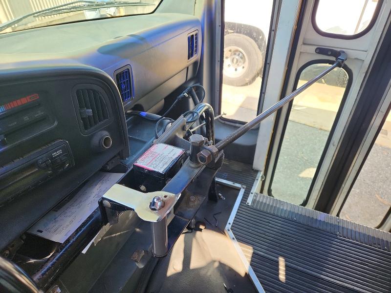 1992 Ford Econoline მანქანა იყიდება აუქციონზე, vin: 1FDJE37M4NHB29265, აუქციონის ნომერი: 69848616