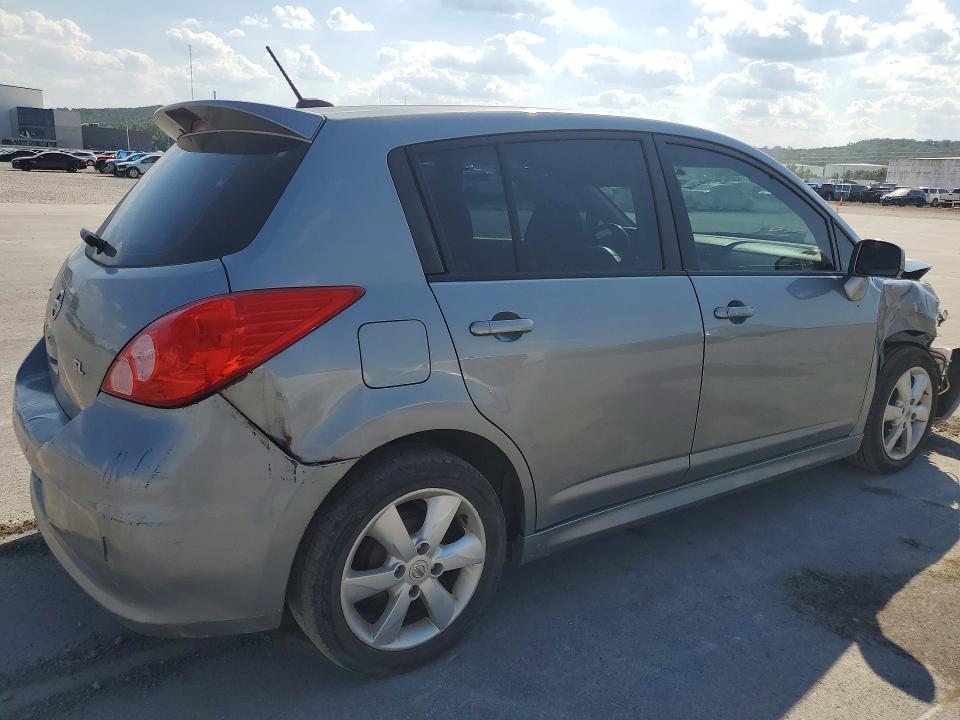 69696326 :رقم المزاد ، 3N1BC1CP4BL389958 vin ، 2011 Nissan Versa مزاد بيع