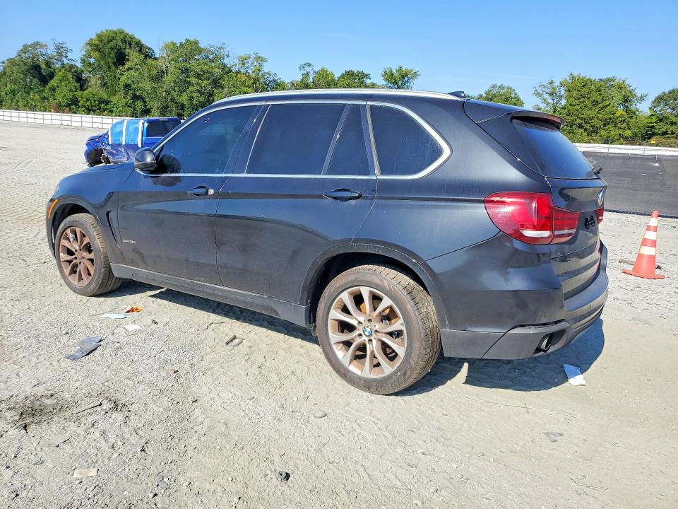 68041516 :رقم المزاد ، 5UXKR0C56F0P02983 vin ، 2015 Bmw X5 مزاد بيع