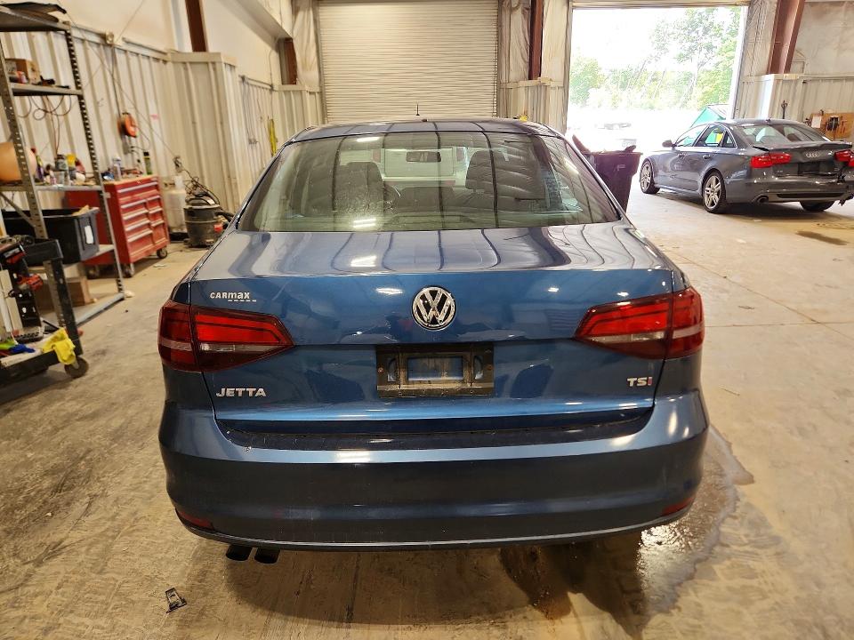 Продажа на аукционе авто 2017 Volkswagen Jetta, vin: 3VW2B7AJ8HM367690, номер лота: 70527366