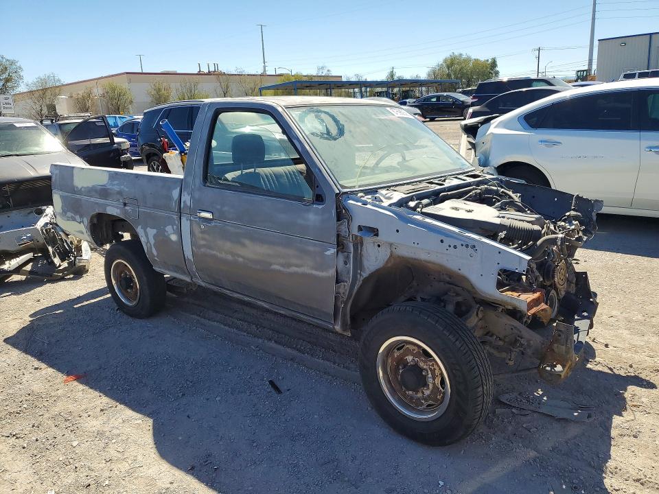 67696056 :رقم المزاد ، 1N6SD11S1NC338755 vin ، 1992 Nissan Truck مزاد بيع