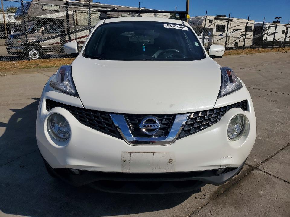 65961606 :رقم المزاد ، JN8AF5MV7FT555500 vin ، 2015 Nissan Juke مزاد بيع