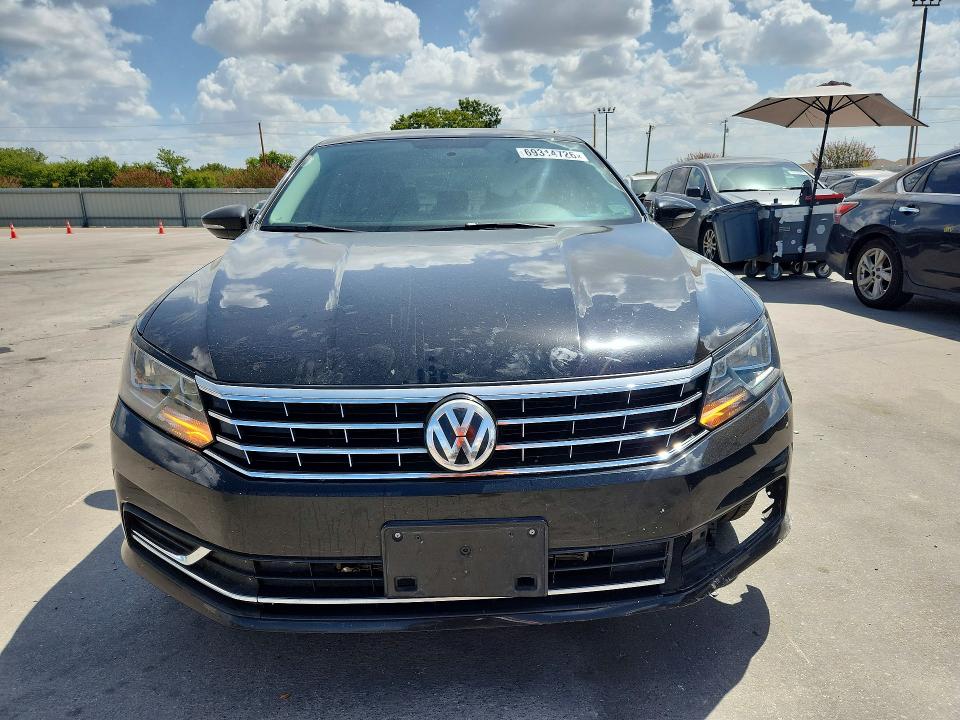 69314726 :رقم المزاد ، 1VWBT7A3XGC066711 vin ، 2016 Volkswagen Passat مزاد بيع