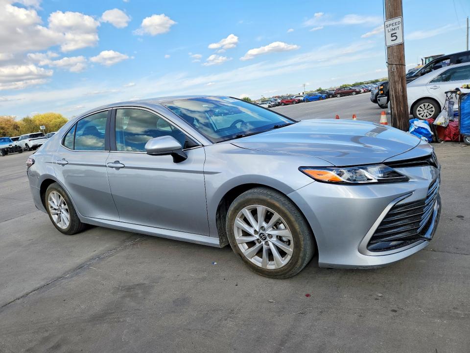 71194676 :رقم المزاد ، 4T1C11AK6PU791150 vin ، 2023 Toyota Camry مزاد بيع